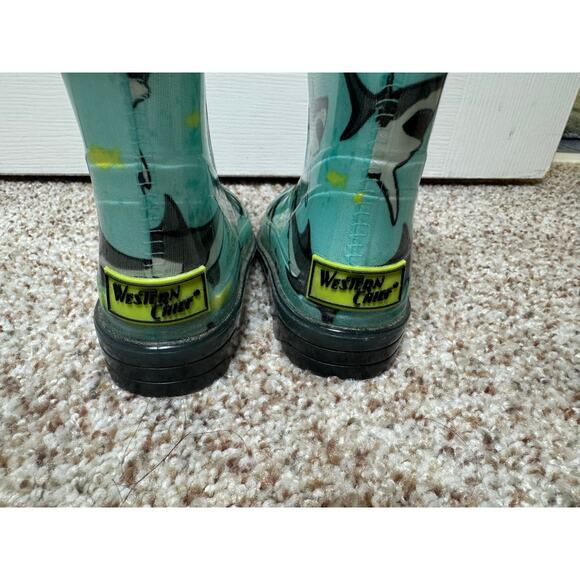 WESTERN CHIEF Toddler/Boys Light Up Rain Boots, size 8 Toddler, Sharks - Picture 6 of 10